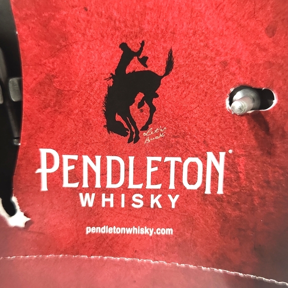 NEW Pendleton Whisky Montana Silversmiths 2025 "Let'er Buck" Belt Buckle - Picture 8 of 9